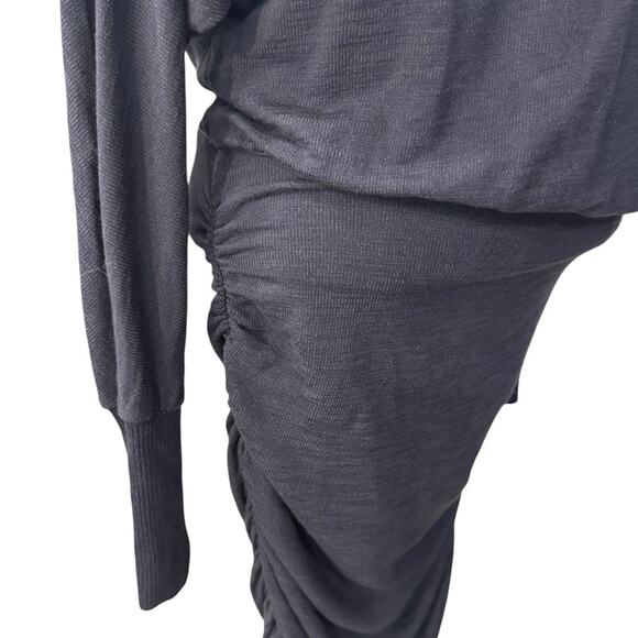 Monrow SUPER SOFT OPEN BACK SHIRRED DRESS BLACK Long Sleeve Size Small NEW - Picture 9 of 14